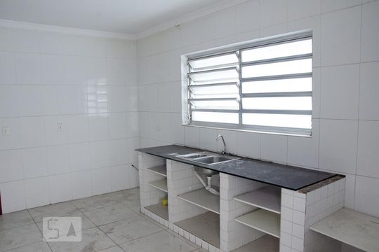 Cozinha de casa à venda com 3 quartos, 200m² em Jardim Guanca, São Paulo