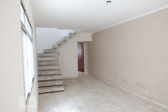 Sala de casa à venda com 3 quartos, 200m² em Jardim Guanca, São Paulo