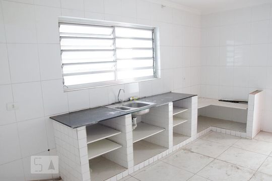 Cozinha de casa à venda com 3 quartos, 200m² em Jardim Guanca, São Paulo