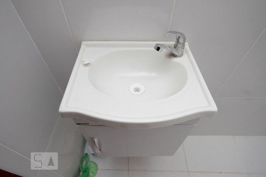 Banheiro de kitnet/studio à venda com 1 quarto, 28m² em Bela Vista, São Paulo