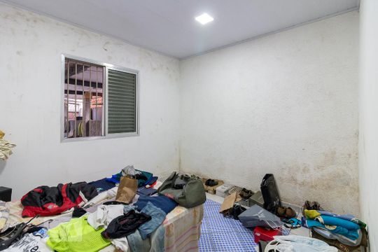 Quarto 1 de casa à venda com 3 quartos, 180m² em Jardim Santa Francisca, Guarulhos
