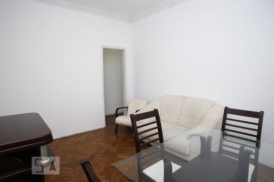 Sala de apartamento para alugar com 1 quarto, 42m² em Rio Comprido, Rio de Janeiro