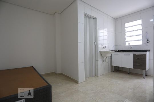 Kitnet de kitnet/studio para alugar com 1 quarto, 14m² em Vila Butantã, São Paulo