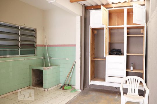 Área de Serviço de casa à venda com 3 quartos, 240m² em Vila Floresta, Santo André