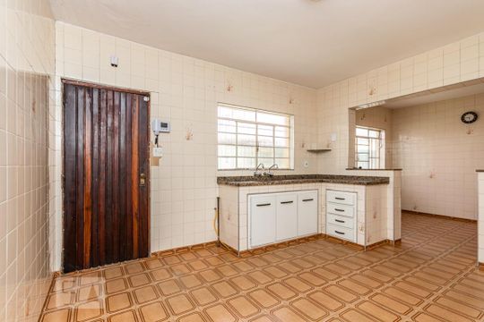 Cozinha de casa à venda com 3 quartos, 350m² em Jardim Santa Maria, São Paulo