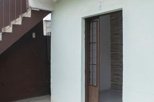 entrada de casa para alugar com 1 quarto, 45m² em Vila Catupia, São Paulo