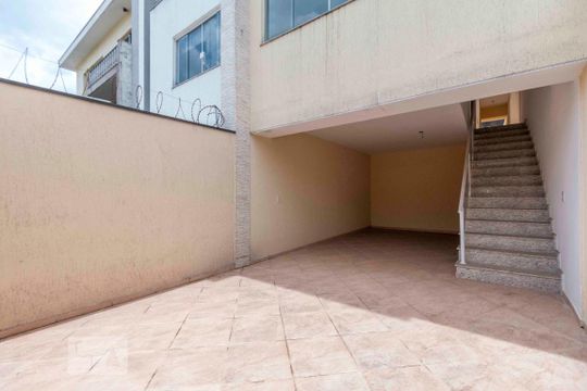 Garagem de casa à venda com 3 quartos, 170m² em Vila Salete, São Paulo