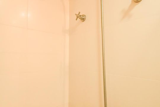 Banheiro de kitnet/studio para alugar com 1 quarto, 38m² em Vila Mariana, São Paulo
