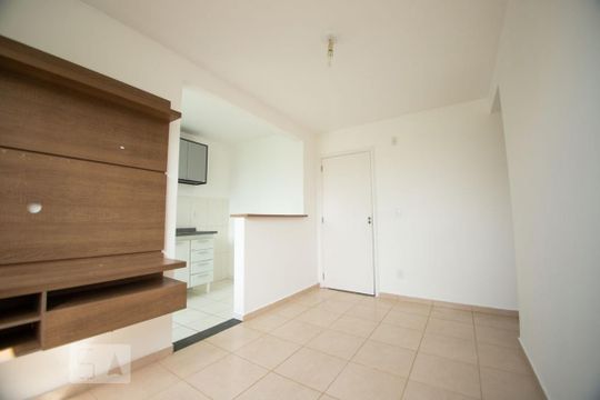 sala de apartamento para alugar com 2 quartos, 42m² em Loteamento Parque São Martinho, Campinas