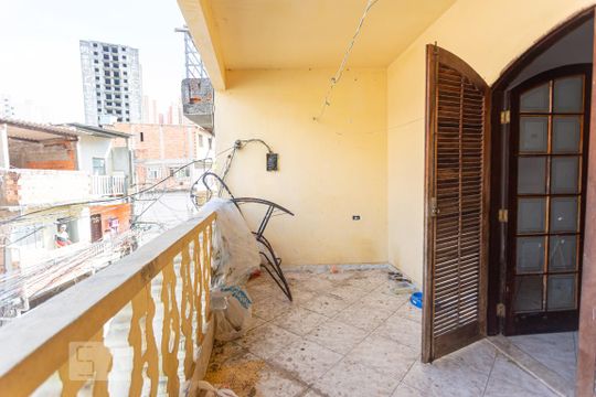 Varanda de casa à venda com 6 quartos, 163m² em Bussocaba, Osasco
