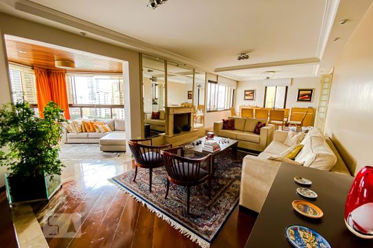 Apartamento à venda com 3 quartos, 202m² em Jardim Avelino, São Paulo