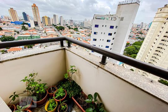 Varanda quarto 03 suite de apartamento à venda com 3 quartos, 202m² em Jardim Avelino, São Paulo