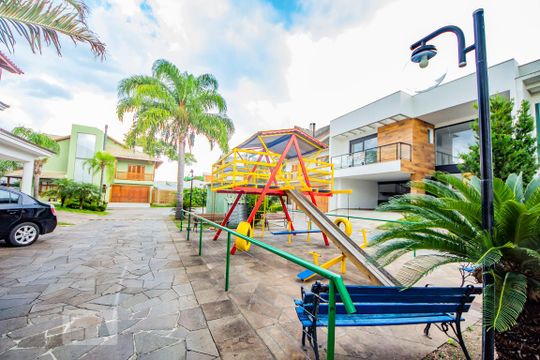 Área Comum - Playground de casa de condomínio à venda com 3 quartos, 200m² em Sarandi, Porto Alegre
