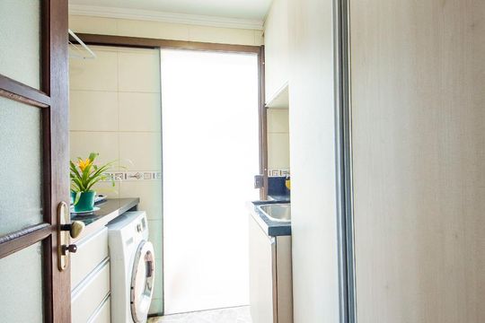Lavanderia de casa de condomínio à venda com 3 quartos, 200m² em Sarandi, Porto Alegre