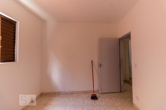 Quarto 1 de casa para alugar com 2 quartos, 60m² em Vila Medeiros, São Paulo