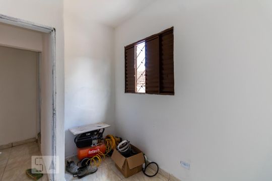 Quarto 2 de casa para alugar com 2 quartos, 60m² em Vila Medeiros, São Paulo