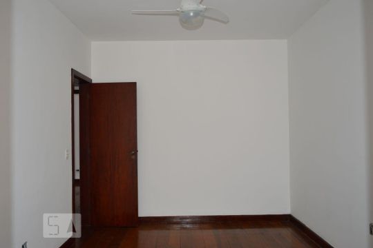 Quarto 2 de apartamento para alugar com 3 quartos, 200m² em Icaraí, Niterói