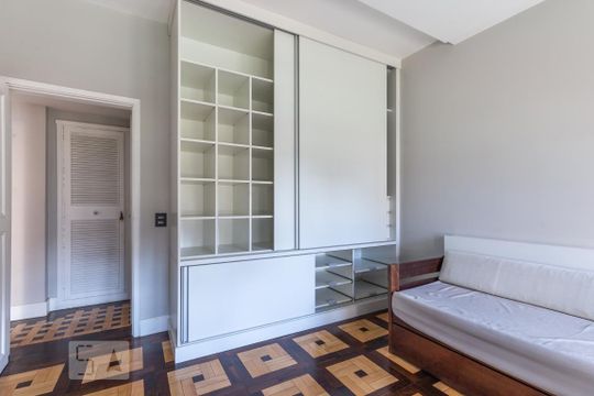 Quarto 1 de apartamento à venda com 2 quartos, 115m² em Independência, Porto Alegre