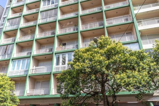 Fachada de apartamento à venda com 2 quartos, 115m² em Independência, Porto Alegre
