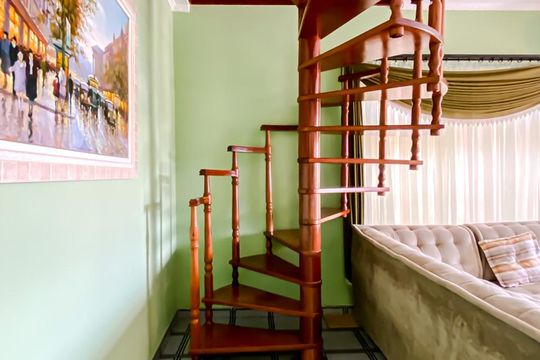 Escada para quarto 03 suite de casa à venda com 4 quartos, 247m² em Penha de França, São Paulo