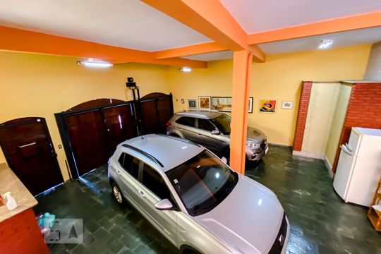 Garagem de casa à venda com 4 quartos, 247m² em Penha de França, São Paulo