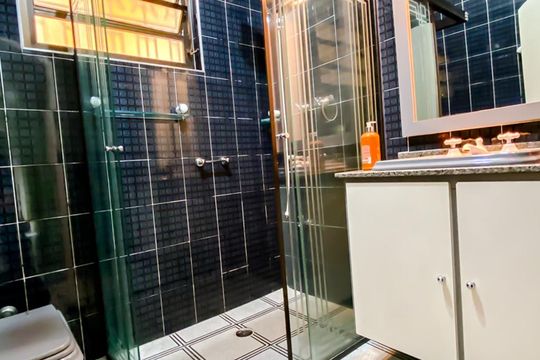 Banheiro de casa à venda com 4 quartos, 247m² em Penha de França, São Paulo