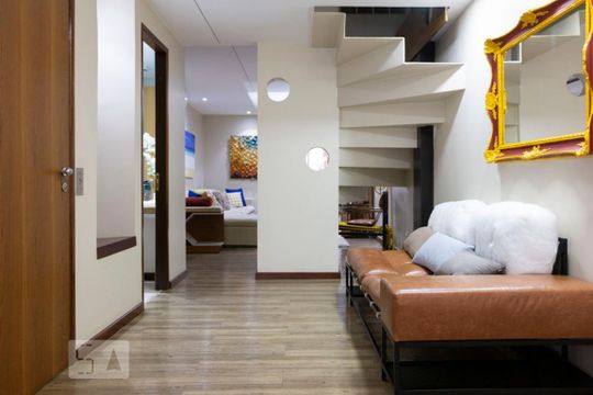 Hall de entrada de casa à venda com 3 quartos, 280m² em Cerqueira César, São Paulo