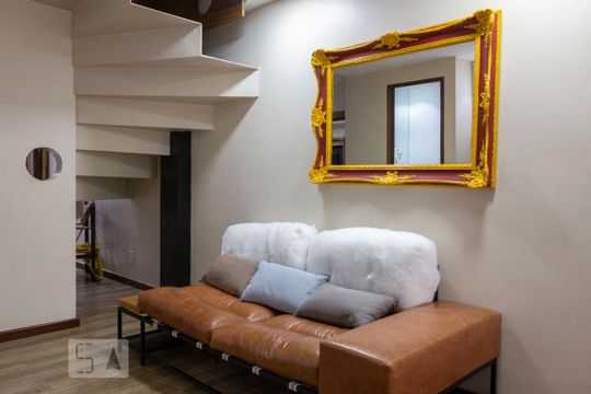 Hall de entrada de casa à venda com 3 quartos, 280m² em Cerqueira César, São Paulo