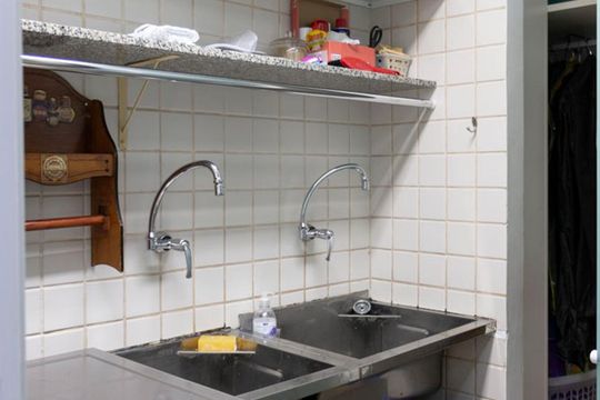 Área de serviço 1 de casa à venda com 3 quartos, 280m² em Cerqueira César, São Paulo