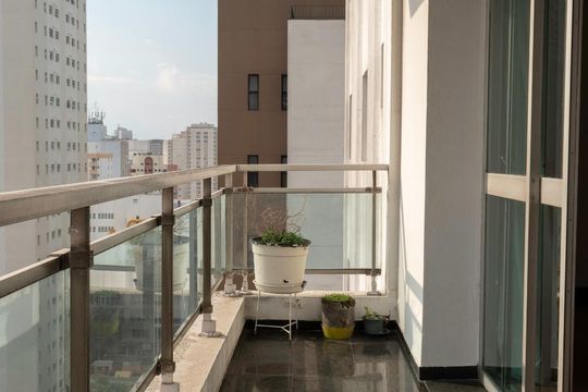Varanda da Sala de apartamento à venda com 3 quartos, 200m² em Aclimação, São Paulo