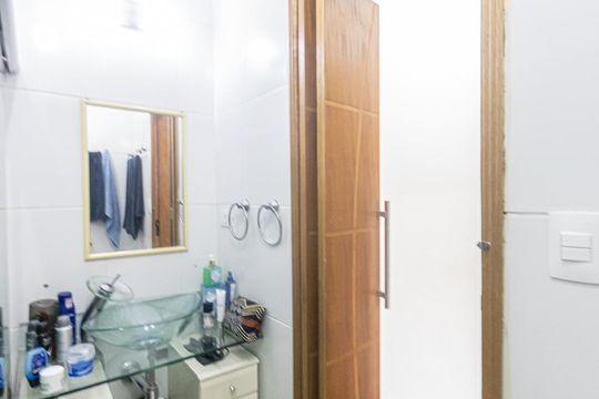 Banheiro Social de casa de condomínio à venda com 2 quartos, 70m² em Vila Macedópolis, São Paulo