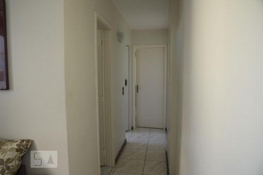 Corredor de apartamento à venda com 2 quartos, 52m² em Jacarepaguá, Rio de Janeiro