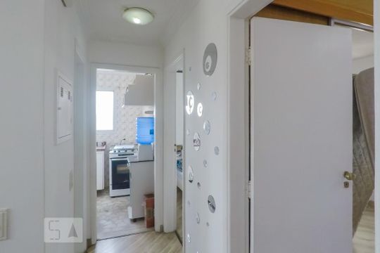 Corredor de apartamento à venda com 2 quartos, 50m² em Cambuci, São Paulo