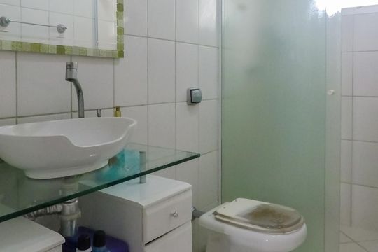 Banheiro de apartamento à venda com 2 quartos, 50m² em Cambuci, São Paulo