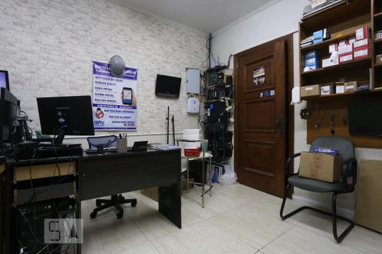 Escritório de apartamento para alugar com 5 quartos, 800m² em Caxingui, São Paulo