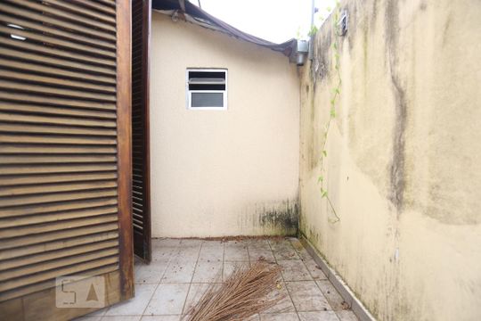 Sacada de apartamento à venda com 5 quartos, 800m² em Caxingui, São Paulo