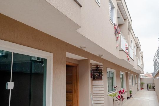 Fachada de casa de condomínio à venda com 3 quartos, 90m² em Penha de França, São Paulo