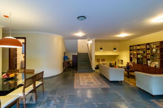 Casa à venda com 4 quartos, 590m² em Vila Brandina, Campinas