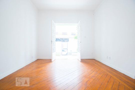 Sala de casa para alugar com 2 quartos, 98m² em Carandiru, São Paulo
