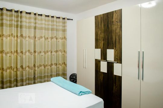 Casa 1 - Quarto 1 de casa à venda com 4 quartos, 200m² em Vila Talarico, São Paulo
