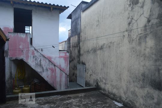 Quintal de casa à venda com 2 quartos, 240m² em Vila Medeiros, São Paulo