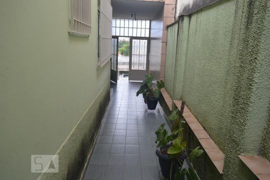 Quintal vista para a entrada de casa à venda com 2 quartos, 240m² em Vila Medeiros, São Paulo