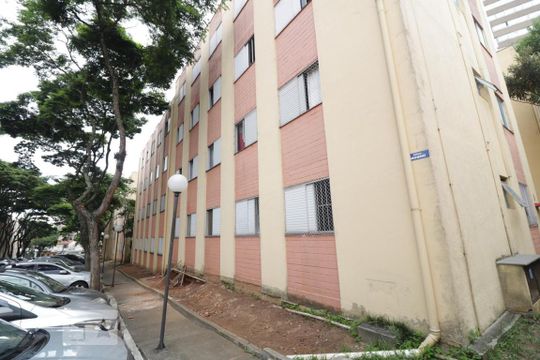 Fachada de apartamento para alugar com 3 quartos, 61m² em Jardim Independência, São Paulo
