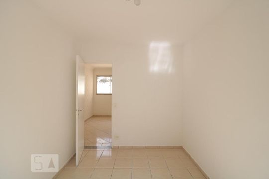Dormitório 1 de apartamento para alugar com 3 quartos, 61m² em Jardim Independência, São Paulo