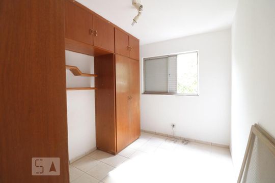 Dormitório 2 de apartamento para alugar com 3 quartos, 61m² em Jardim Independência, São Paulo