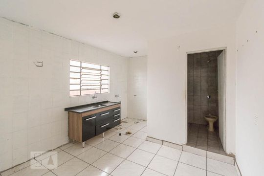 Cozinha de kitnet/studio para alugar com 1 quarto, 50m² em Jardim Roberto, Osasco