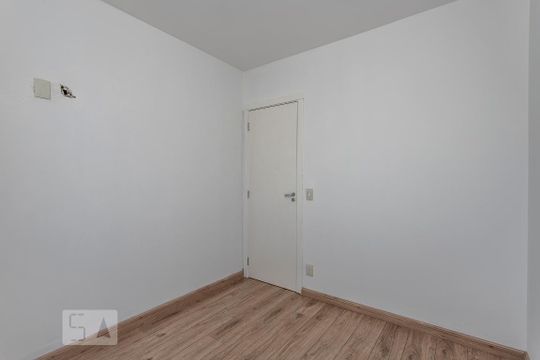 Quarto de apartamento à venda com 2 quartos, 80m² em Vila Ipiranga, Porto Alegre