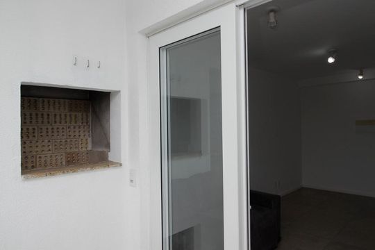 Sacada de apartamento à venda com 3 quartos, 78m² em Marechal Rondon, Canoas