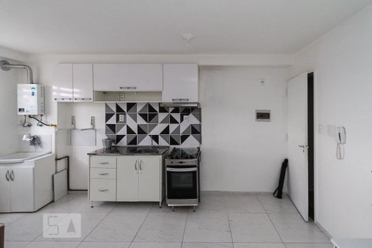 Sala e Cozinha de apartamento para alugar com 1 quarto, 33m² em Brás, São Paulo