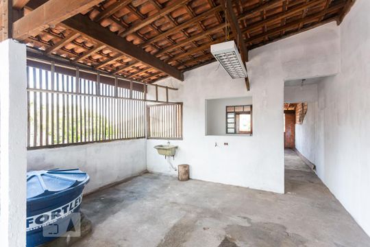 Área de Serviço de casa à venda com 3 quartos, 303m² em Jardim das Flores, Osasco